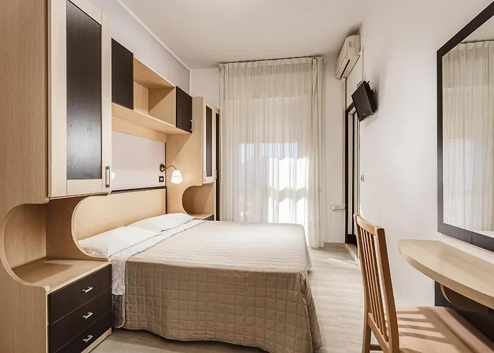 Hotel Abarth 3*